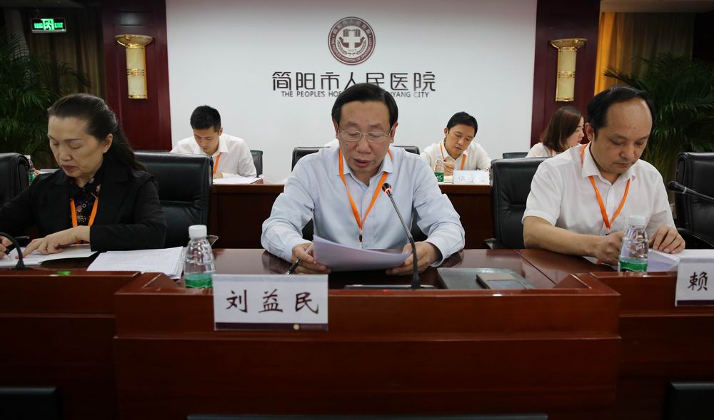 105A1298.jpg